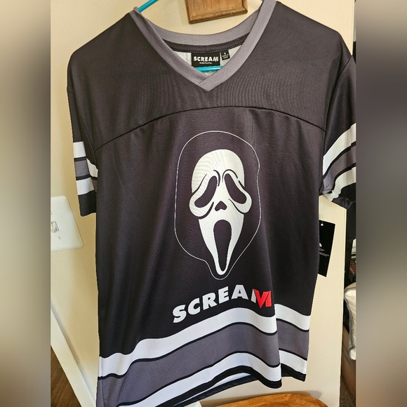 Paramount Other - Scream Black and Gray Men's Jersey